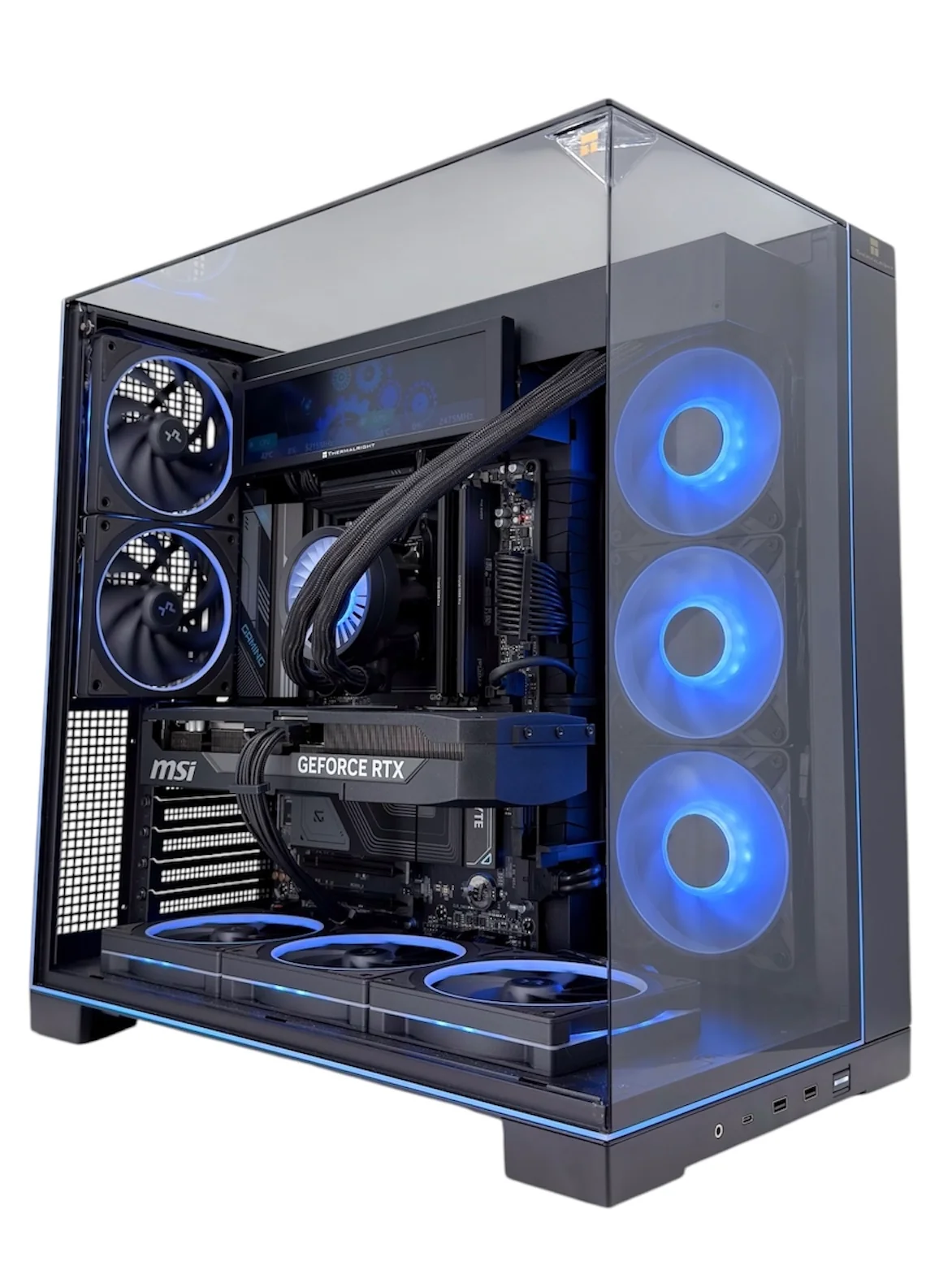 Dators spēlēm – 2900nieks (AMD Ryzen 7 9800x3D, RTX5070Ti, 64GB RAM)